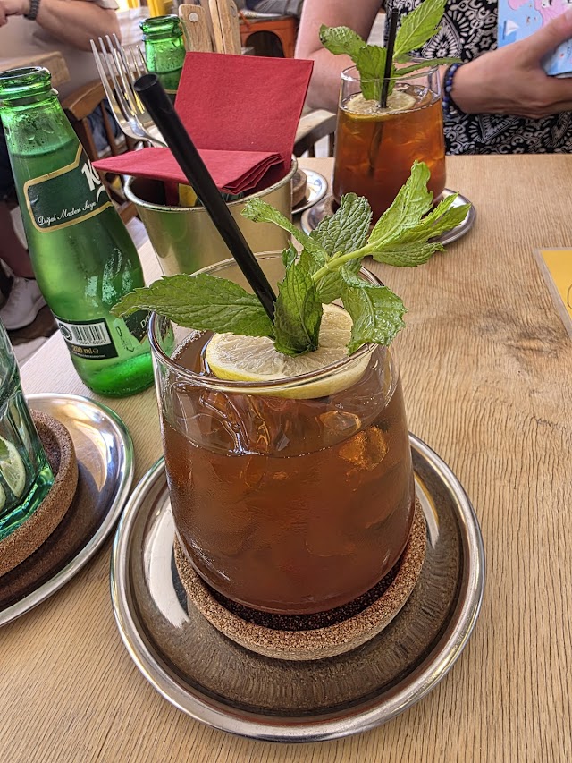 Cafe Chives Bodrum fotoğrafı