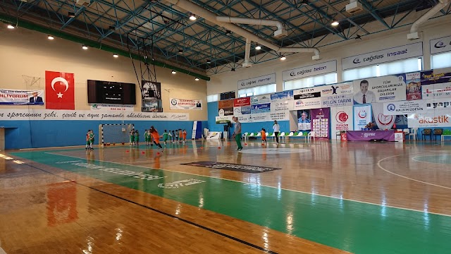 Binnaz Karakaya Spor Salonu fotoğrafı