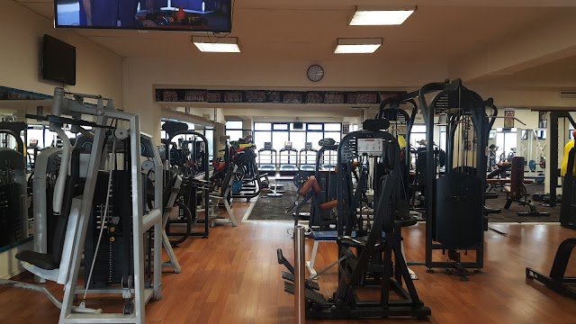 Binnaz Karakaya Spor Salonu fotoğrafı