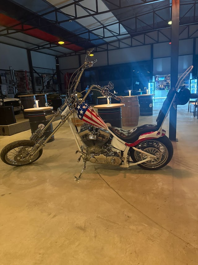  Racing Car Cafe fotoğrafı