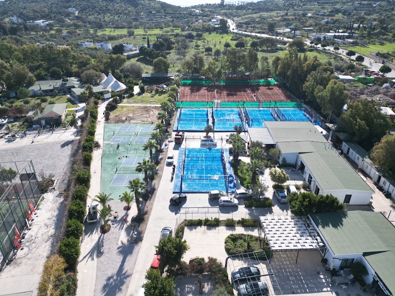 Modern Bodrum Tenis fotoğrafı