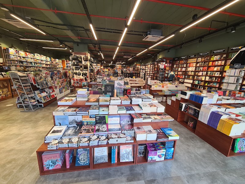 Penguen Kitabevi Bodrum Midtown AVM fotoğrafı