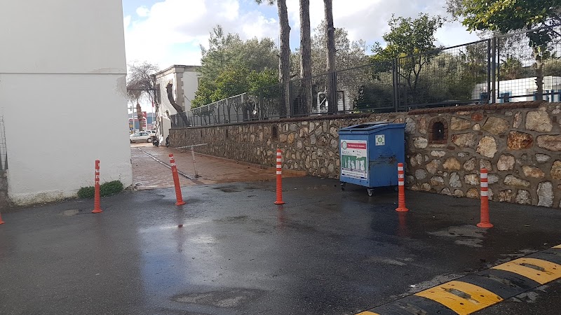 Konacik Cahit Ozvezneci Ilkogretim Okulu fotoğrafı