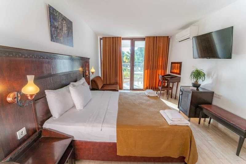 Flora Hotel fotoğrafı