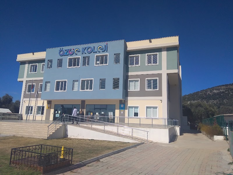 Özge Koleji Menteş Kampüsü Salonu fotoğrafı