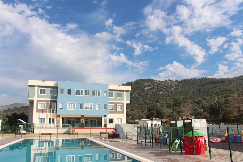Özge Koleji Menteş Kampüsü Salonu fotoğrafı