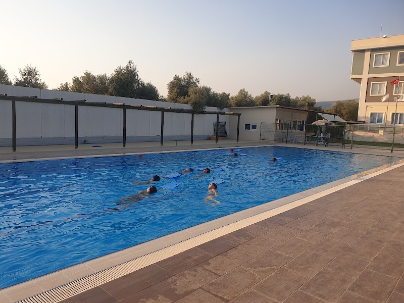 Özge Koleji Menteş Kampüsü Salonu fotoğrafı