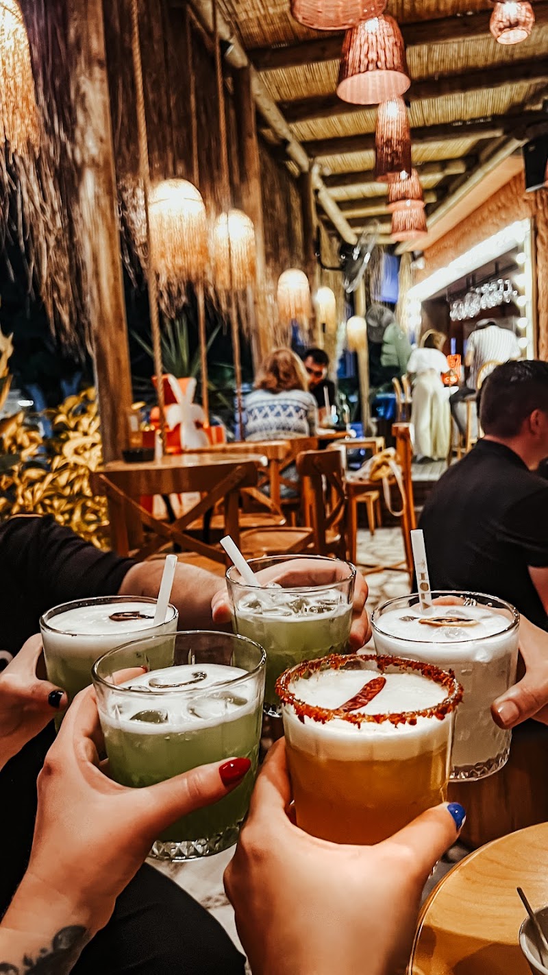 Hola Kokteyl Bar fotoğrafı