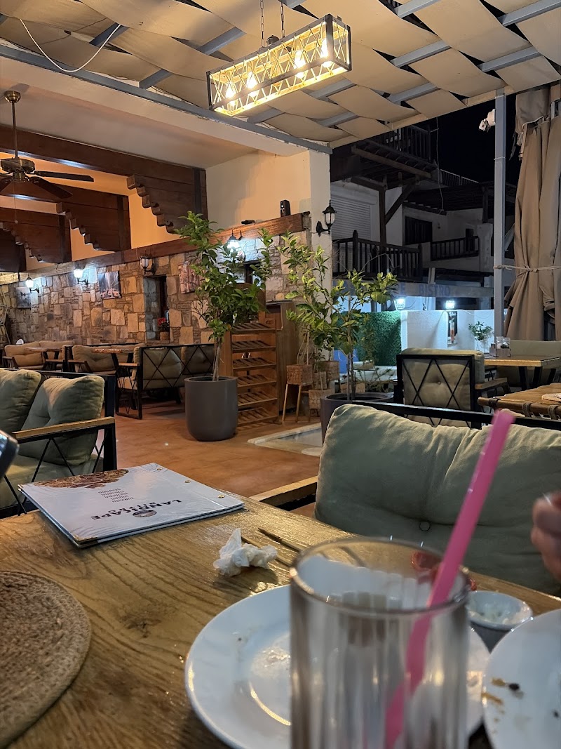 Landscape Bistro fotoğrafı