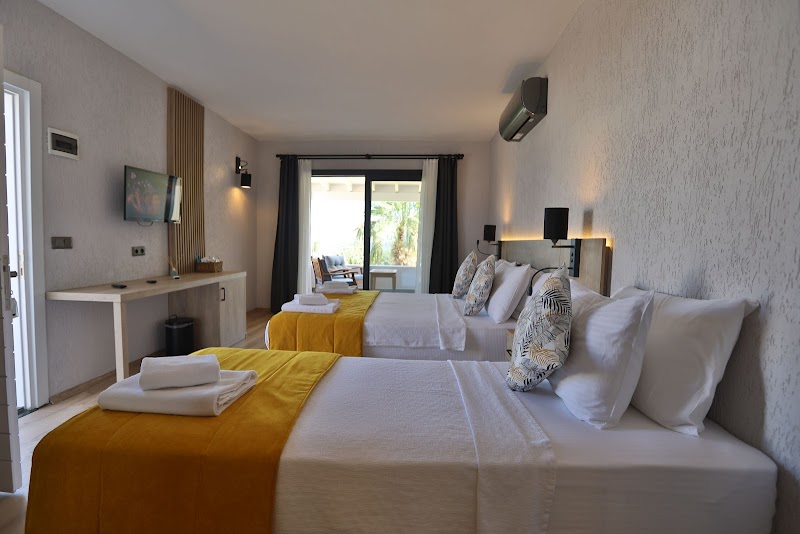 Ali's Hotel Beach fotoğrafı