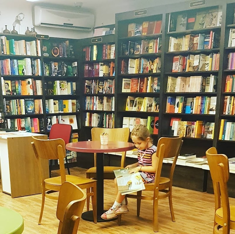 İLE Kitabevi &Kafe fotoğrafı